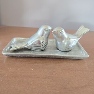Martha Stewart Pewter Bird Salt & Pepper Shakers Spring Garden Set w/ Tray